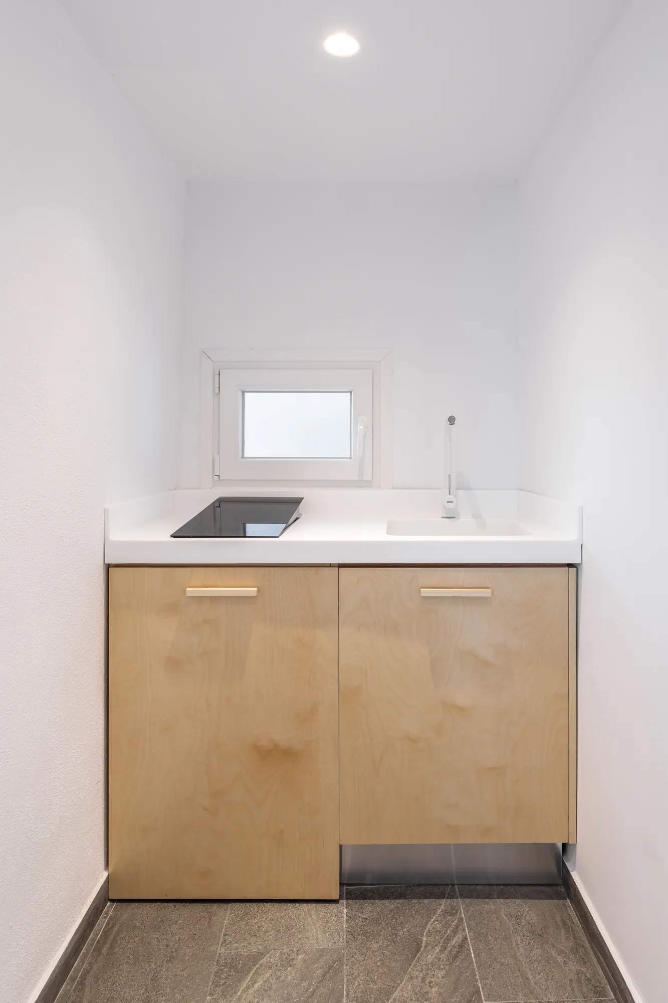 Tiara Holidays - Bay View Suites - Premium Suite - kitchen